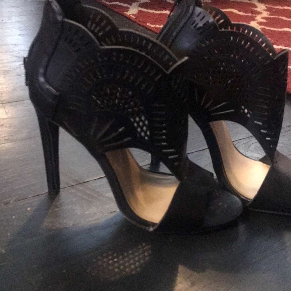 Black die cut heeled sandals